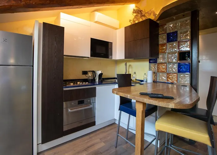 Sky Nido- Mansardato In Centro Storico Appartement Trieste