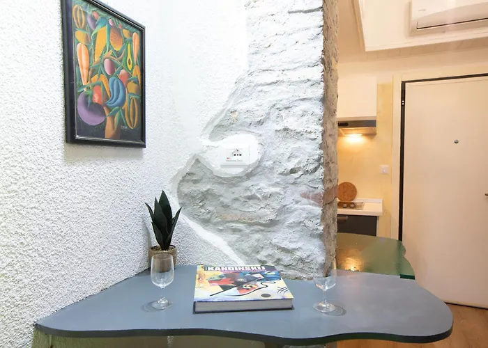 Sky Nido- Mansardato In Centro Storico Апартаменты Триест