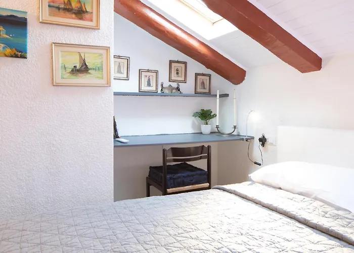 Sky Nido- Mansardato In Centro Storico Апартаменты *